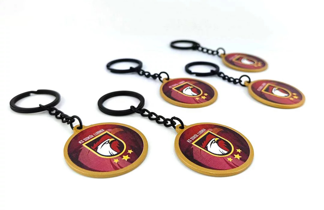 Sports metal keychains, Polish manufacturer DECARD