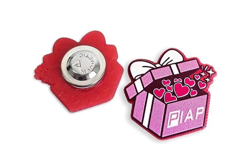 Personalized company badges, Polish manufacturer DECARD