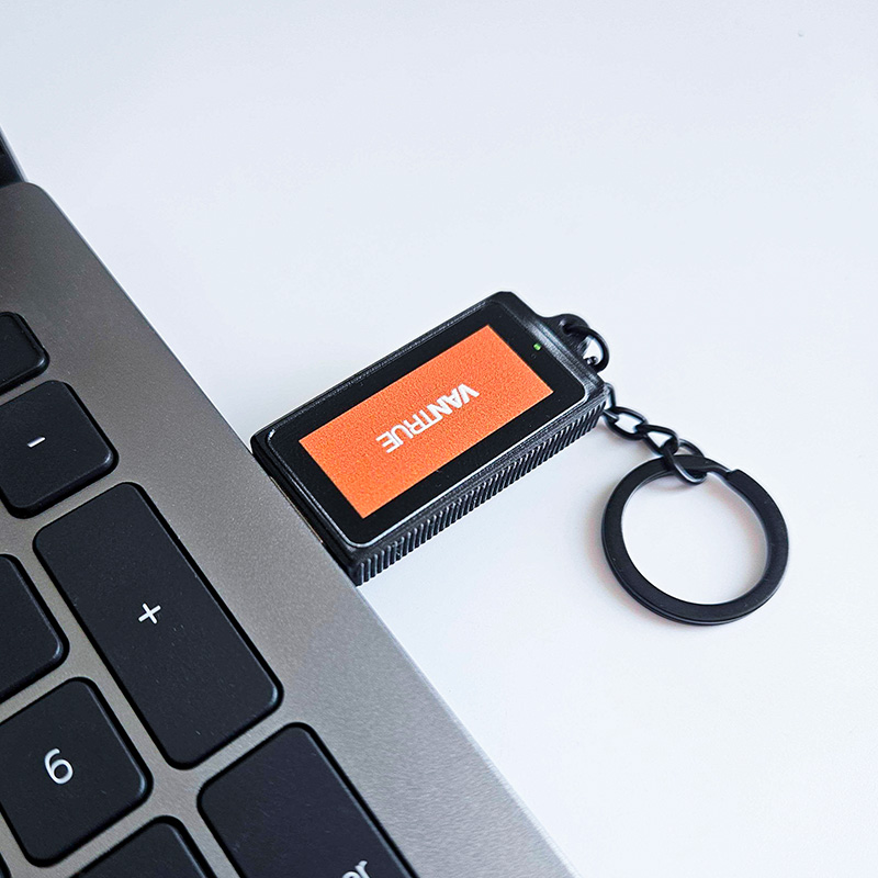 Corporate USB flash drive with a cap, car dash camera shape, made of hard and lightweight resin, Polish manufacturer DECARD