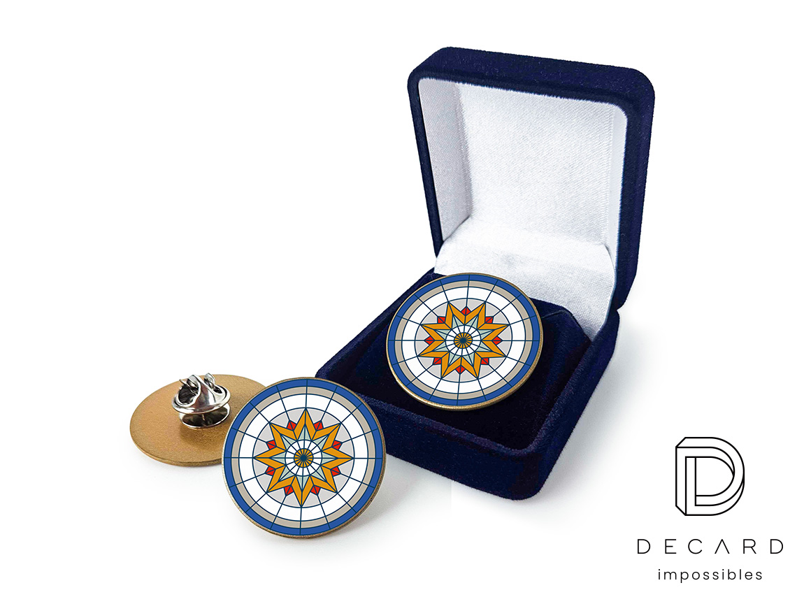 Pins in an elegant suede box, made by Polish manufacturer DECARD