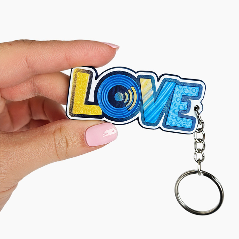 The NFC keychain made of hard yet lightweight resin is durable, scratch-resistant, and comfortable to use. It is an ideal solution for companies looking for practical and elegant promotional gadgets that combine functionality with high quality.