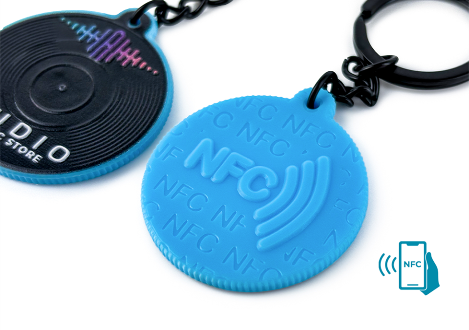 Breloki NFC, twarda żywica, wypukła tekstura 3D, polski producent DECARD