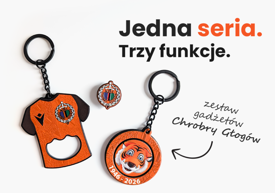 Zestaw gadżetów dla Chrobry Głogów, brelok otwieracz metalowy w kształcie koszulki, przypinka metalowa, brelok obrotowy z maskotką (tygryskiem) z twardej żywicy, wykonanie polski producent DECARD